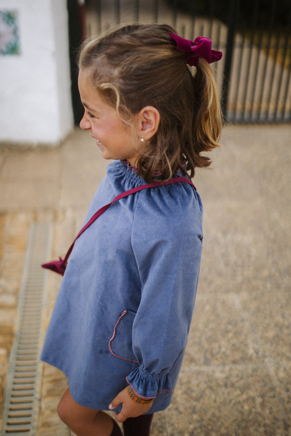 VESTIDO VELVET AZUL EMPOLVADO
